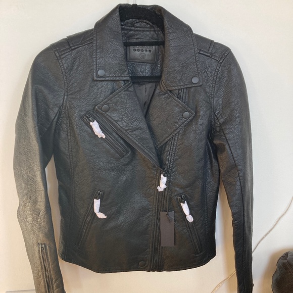 Blank NYC Vegan Leatherette Motorcycle Jacket In All Black Size XS NWT - Picture 5 of 12